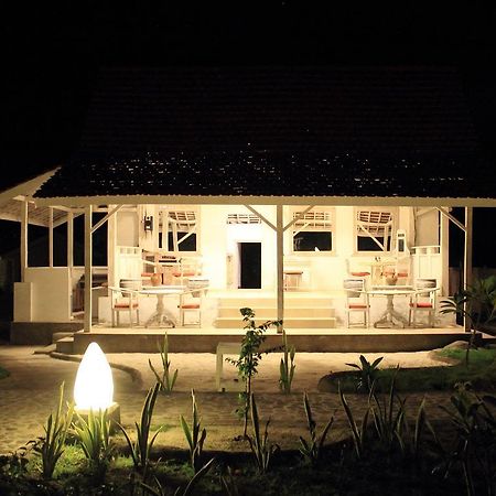 Gazebo Meno Hotell Gili Meno Eksteriør bilde